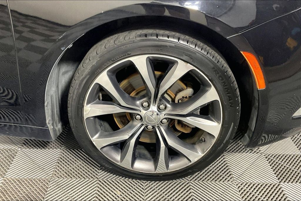 2015 Chrysler 200 C