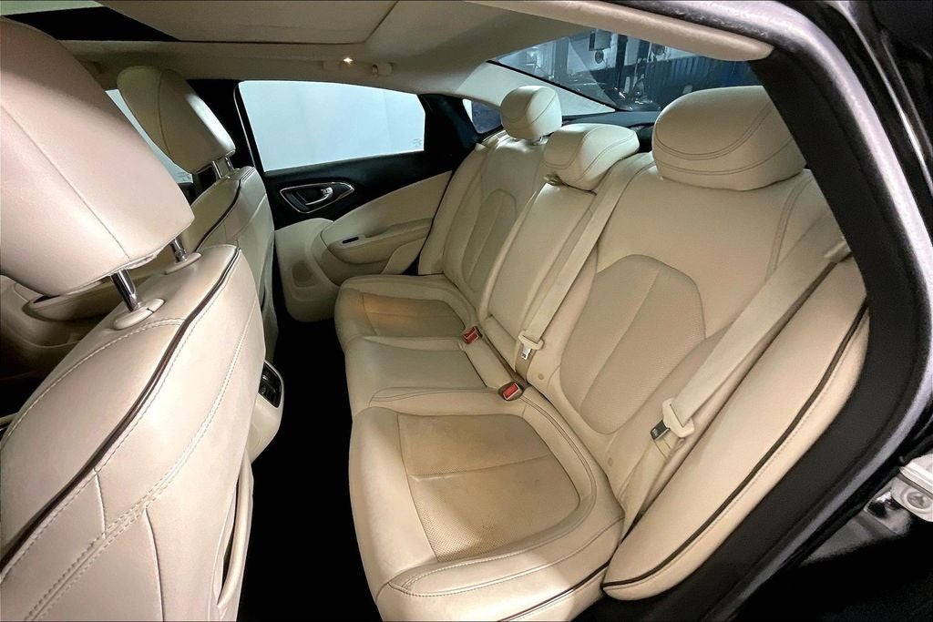 2015 Chrysler 200 C