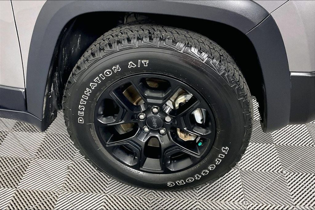 2022 Jeep Cherokee Trailhawk