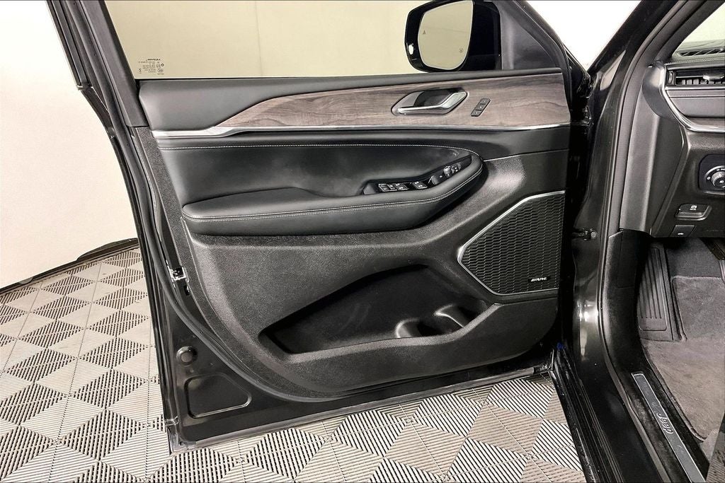 2024 Jeep Grand Cherokee Overland