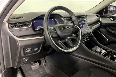 2022 Jeep Grand Cherokee L Laredo