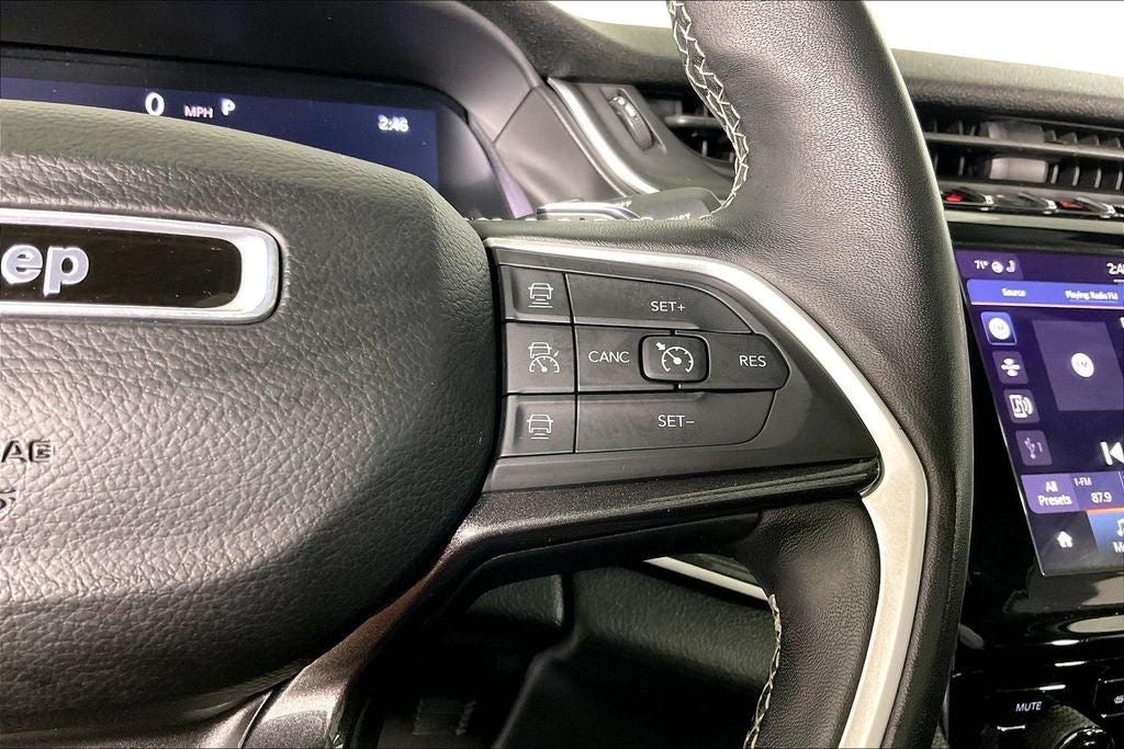 2022 Jeep Grand Cherokee L Laredo