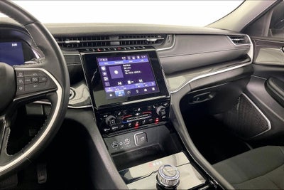 2022 Jeep Grand Cherokee L Laredo