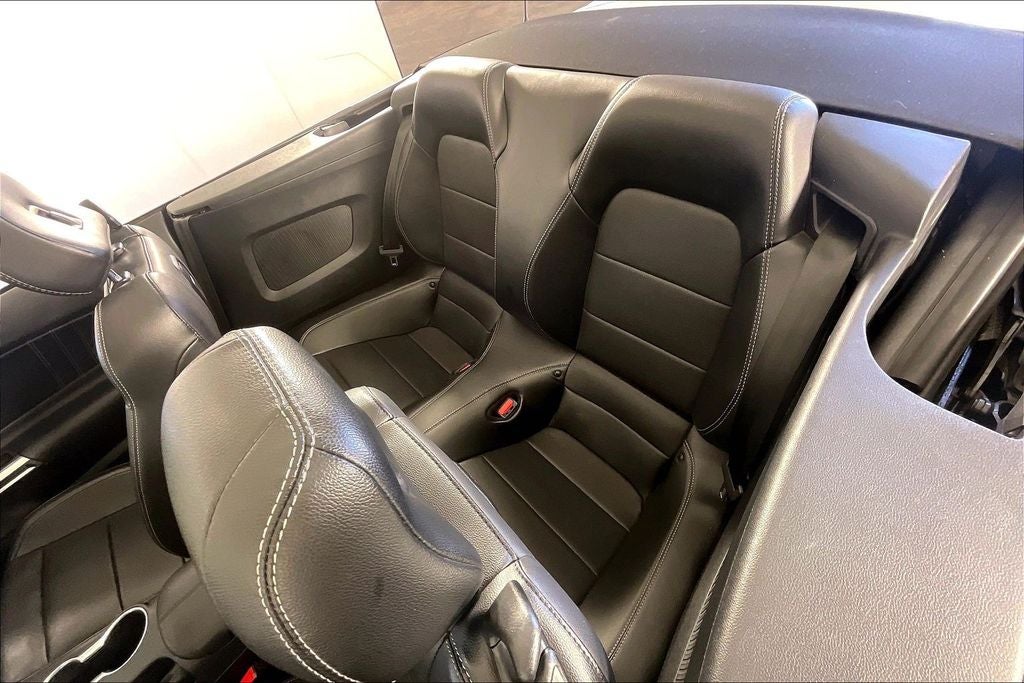 2022 Ford Mustang EcoBoost Premium