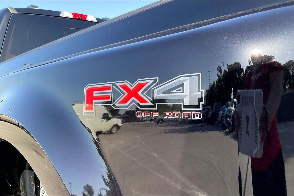 2025 Ford F-350SD Lariat DRW