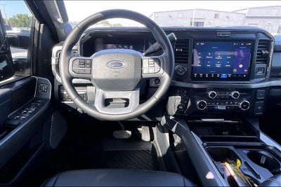 2025 Ford F-350SD Lariat DRW
