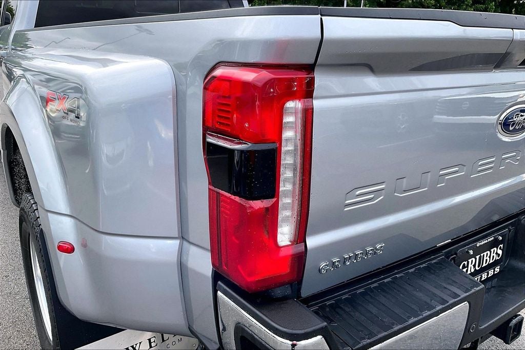2024 Ford F-350SD Lariat DRW