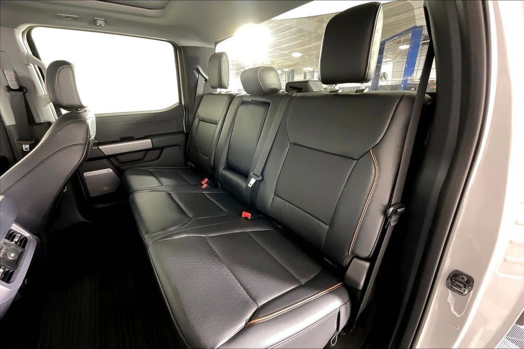 2026 Ford F-450SD Lariat DRW