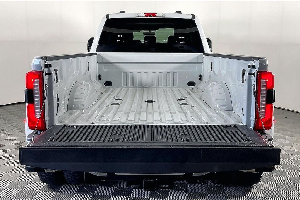 2026 Ford F-450SD Lariat DRW