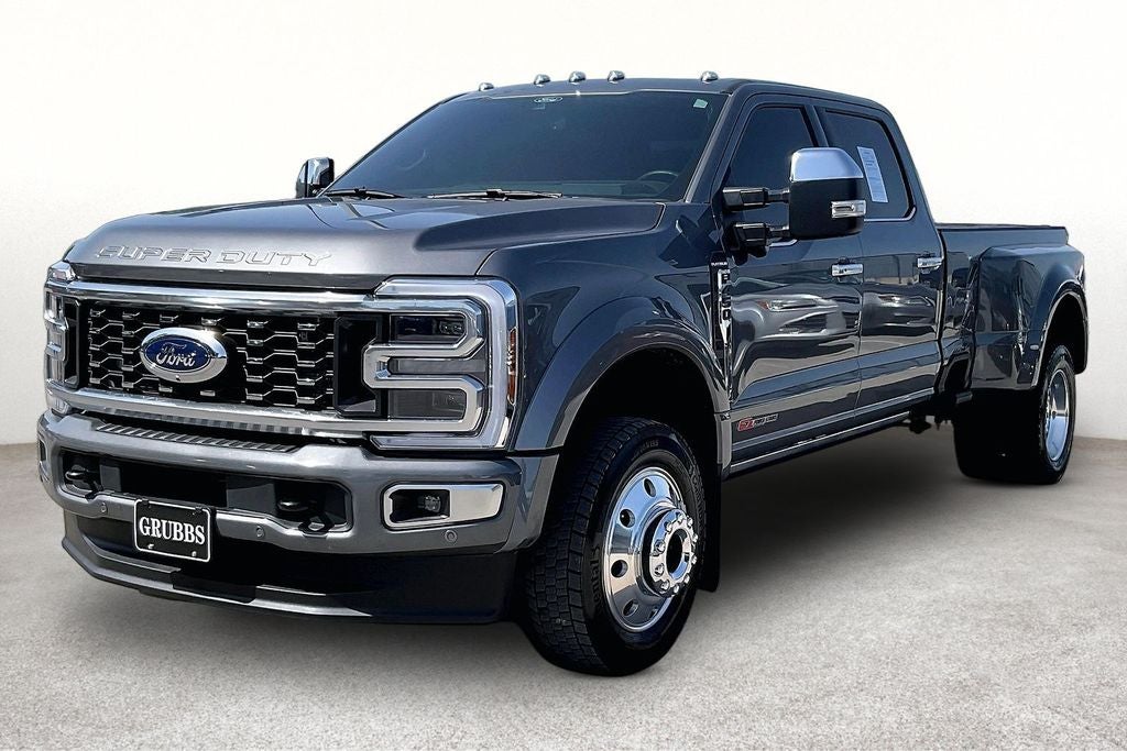 2025 Ford F-450SD Platinum DRW