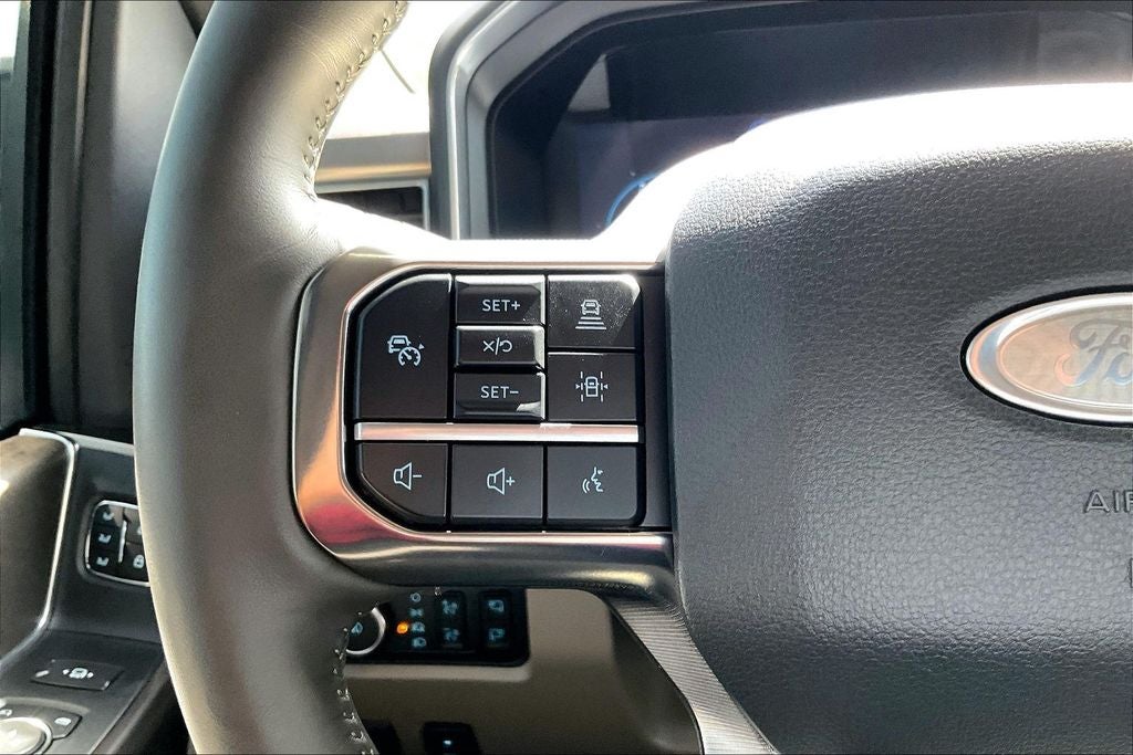 2025 Ford F-450SD Platinum DRW