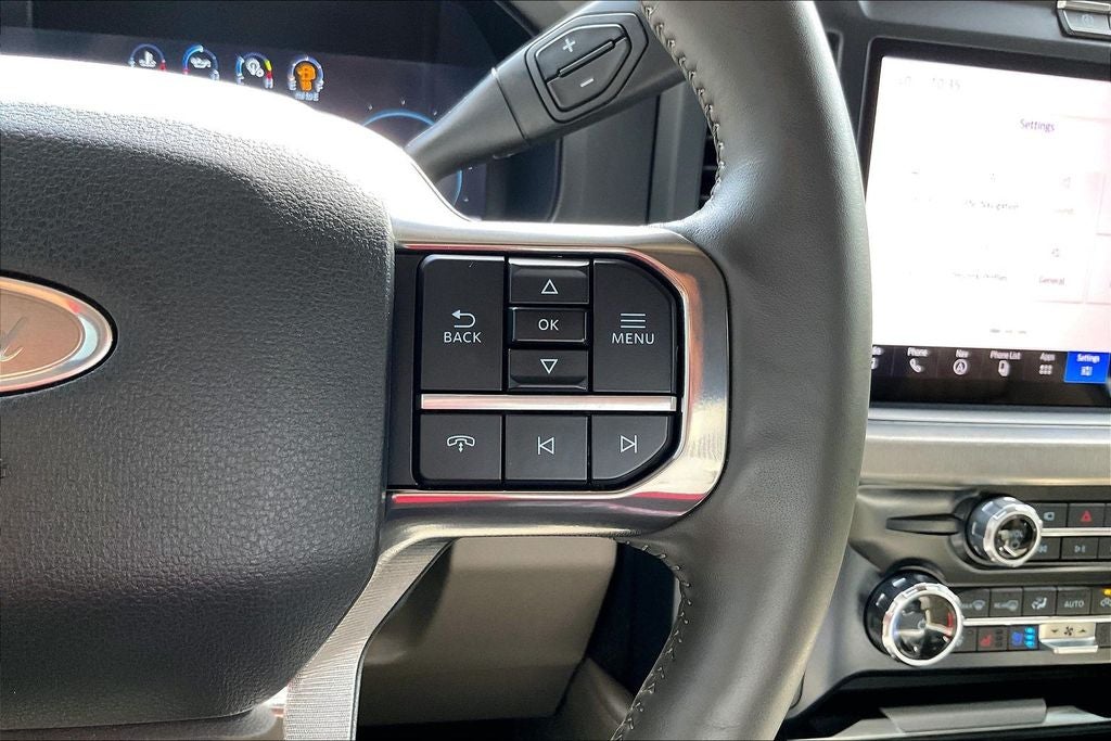 2025 Ford F-450SD Platinum DRW