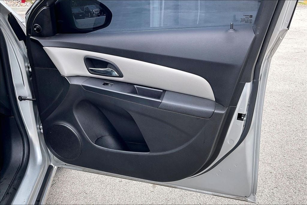 2011 Chevrolet Cruze LS