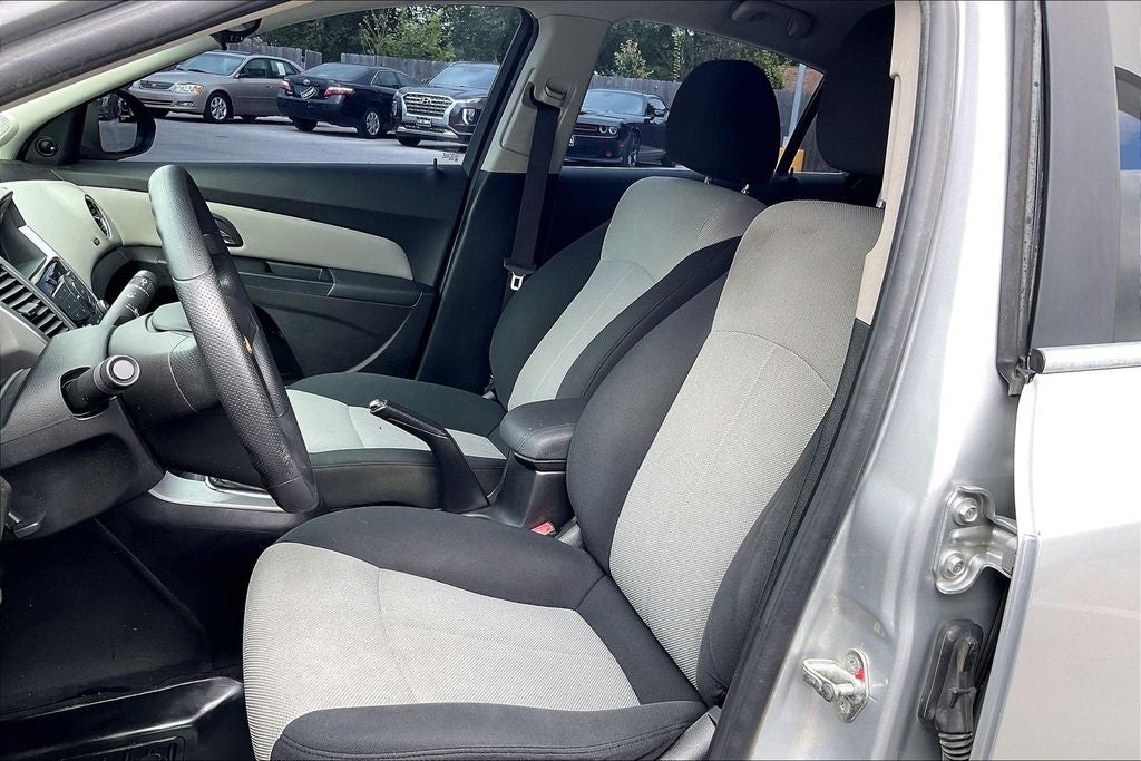 2011 Chevrolet Cruze LS