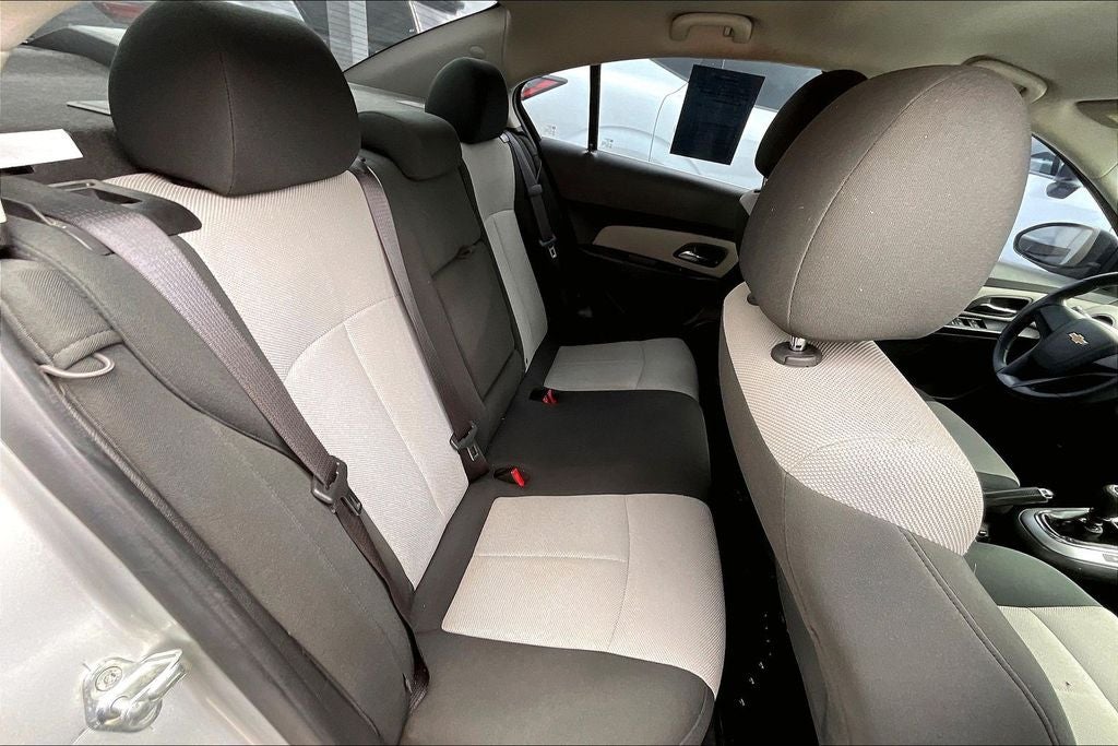 2011 Chevrolet Cruze LS