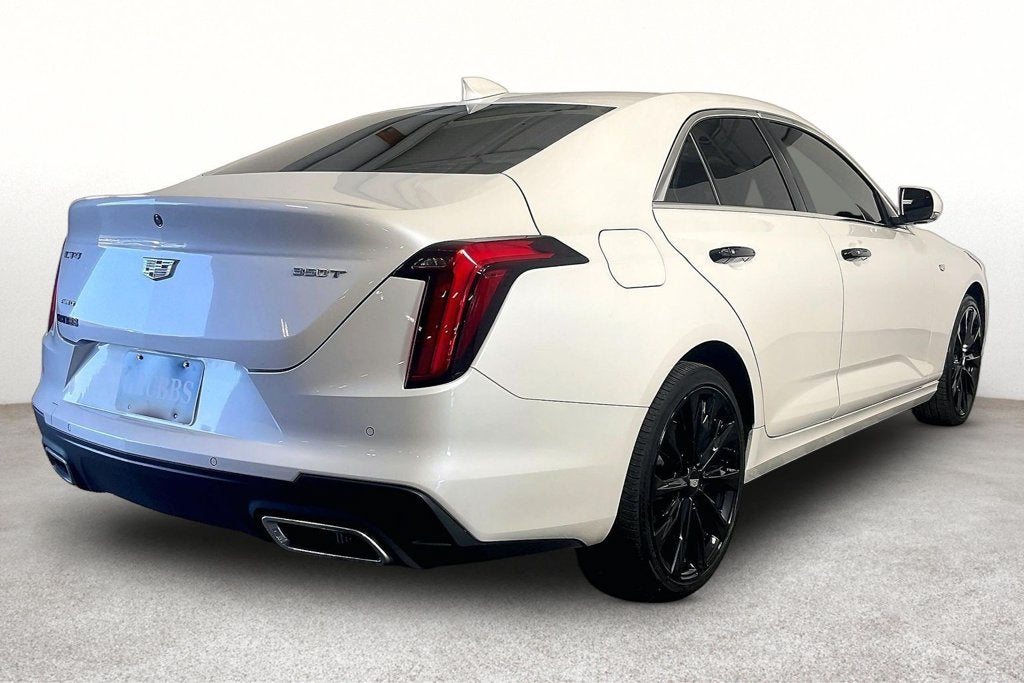 2023 Cadillac CT4 Luxury