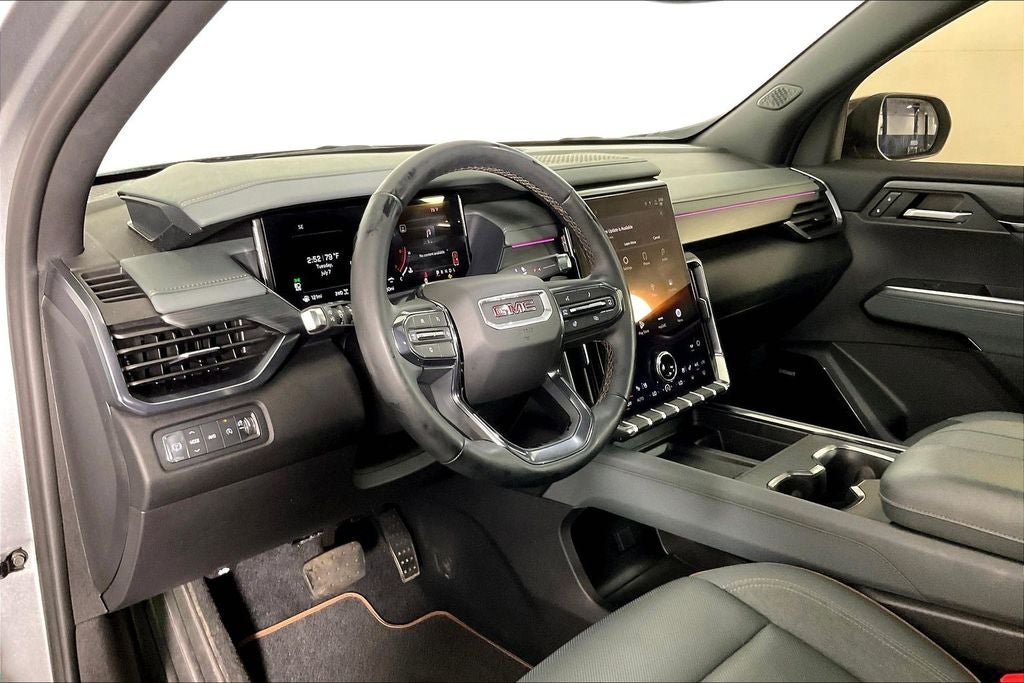 2024 GMC Acadia AT4