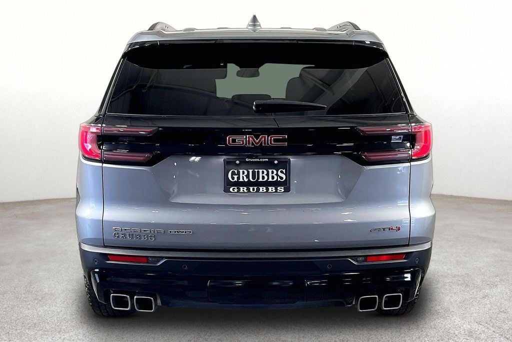 2024 GMC Acadia AT4