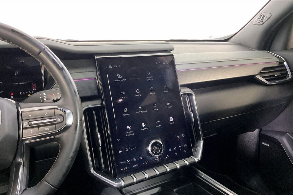 2024 GMC Acadia AT4