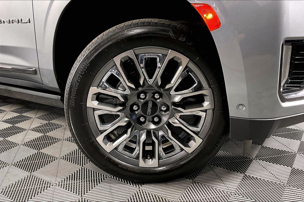 2024 GMC Yukon XL Denali Ultimate