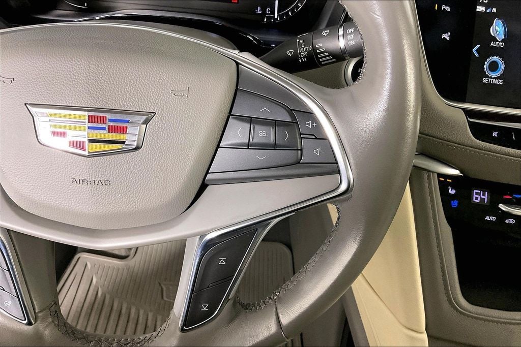 2018 Cadillac XT5 Premium Luxury