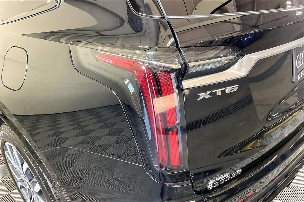 2024 Cadillac XT6 Sport