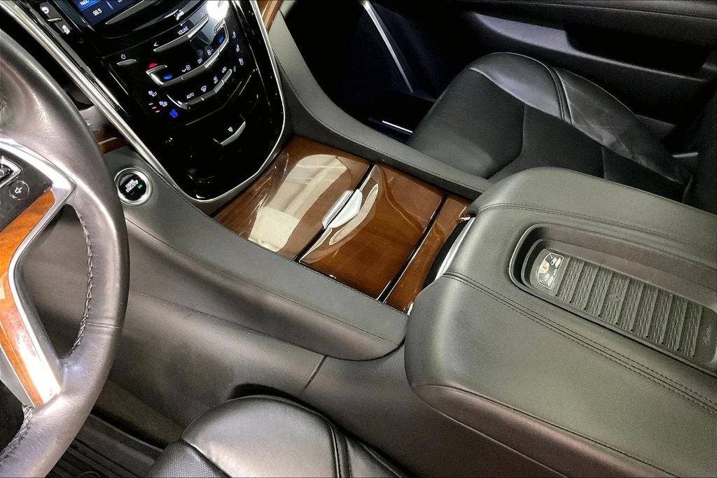 2019 Cadillac Escalade Luxury