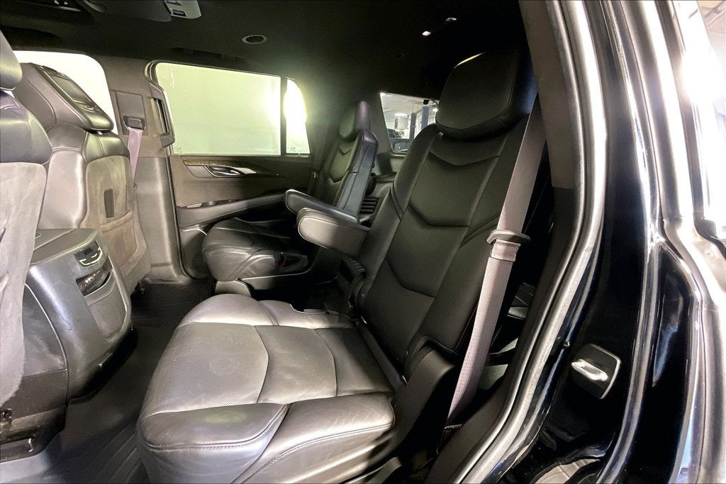 2016 Cadillac Escalade Platinum Edition
