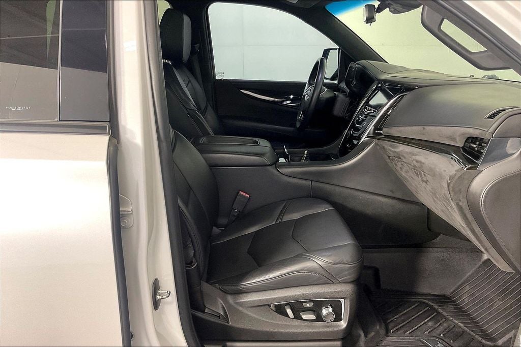2018 Cadillac Escalade Platinum Edition