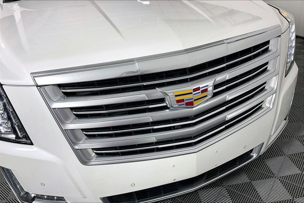 2017 Cadillac Escalade Platinum Edition