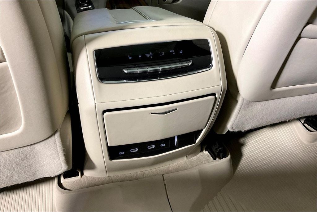2023 Cadillac Escalade Sport Platinum