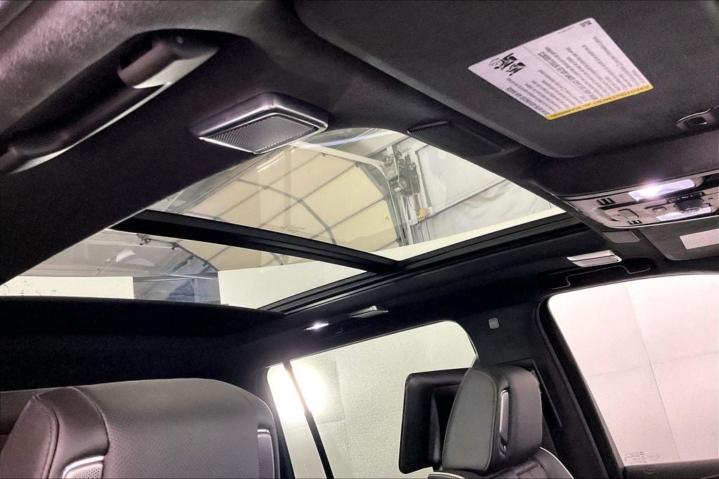 2024 Cadillac Escalade ESV Sport Platinum