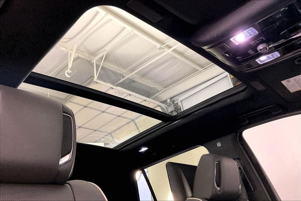 2025 Cadillac Escalade Sport