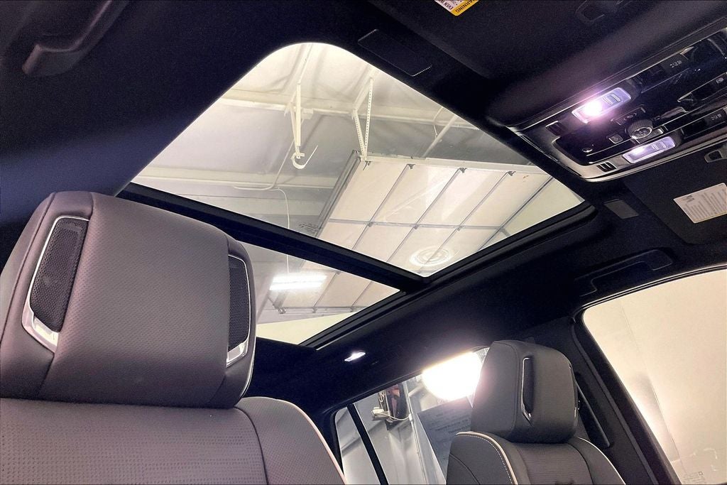 2025 Cadillac Escalade Sport