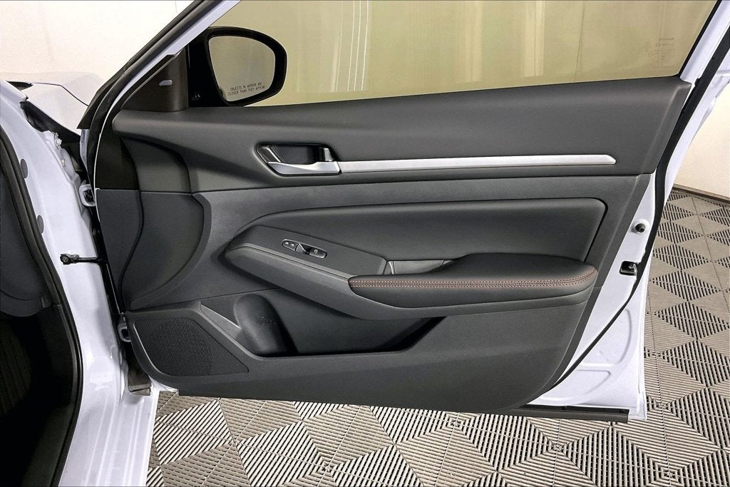 2026 Nissan Altima SR