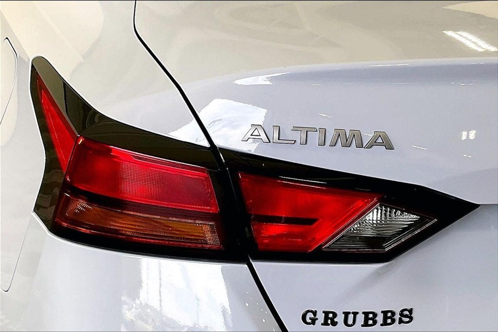 2026 Nissan Altima SR
