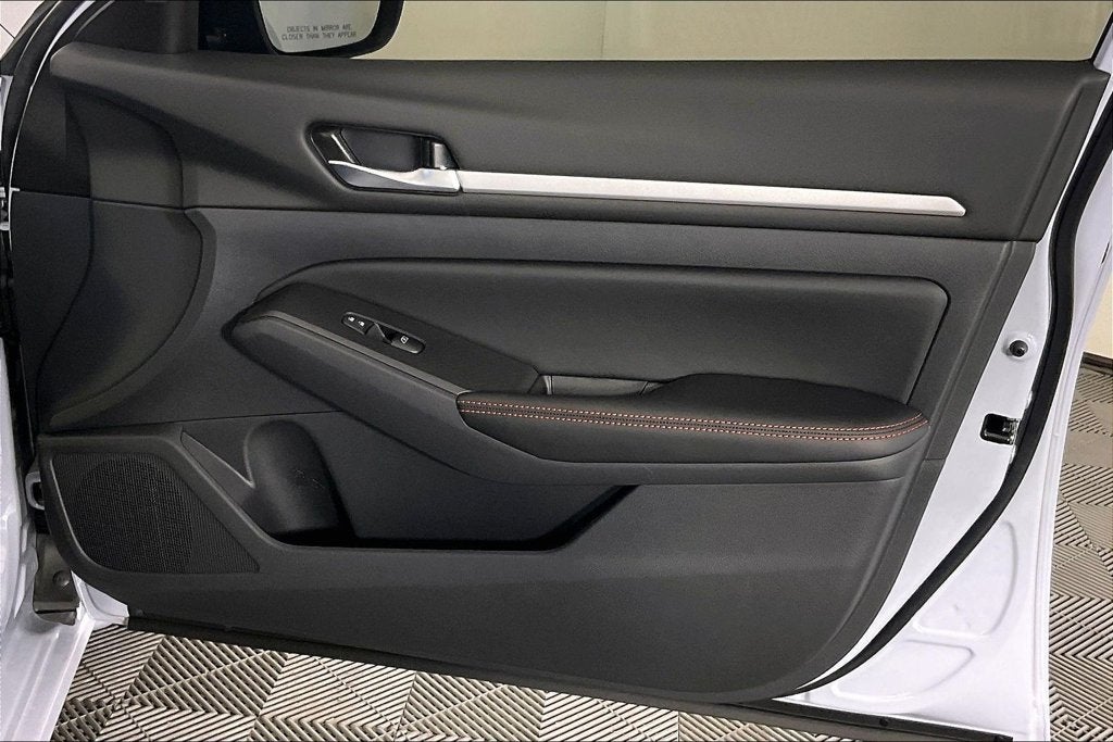 2026 Nissan Altima SR