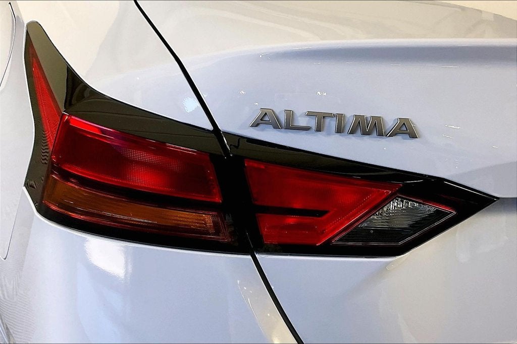 2026 Nissan Altima SR