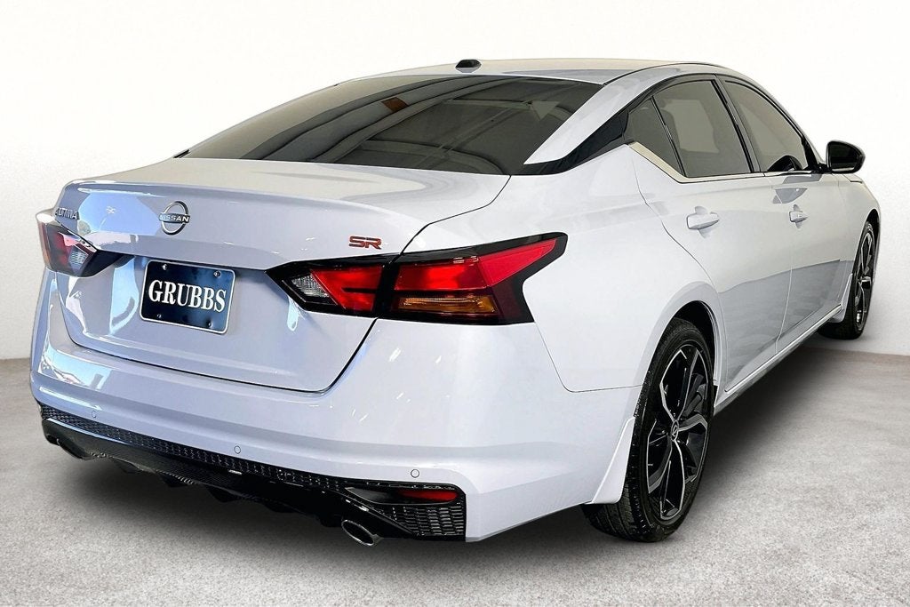 2026 Nissan Altima SR