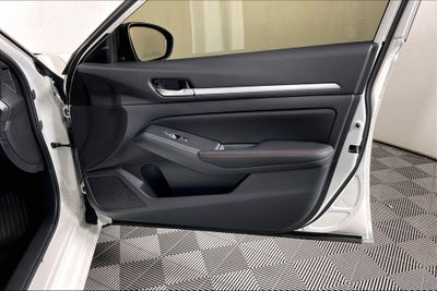 2026 Nissan Altima SR
