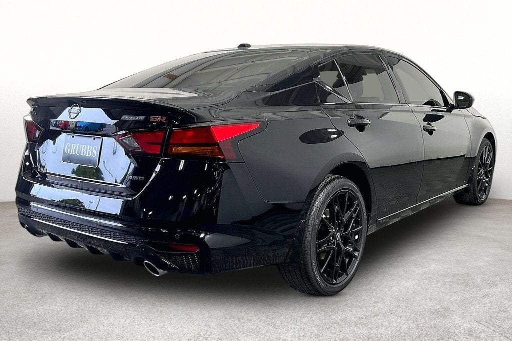 2026 Nissan Altima SR Midnight Edition®