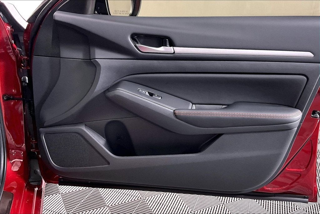2026 Nissan Altima SR