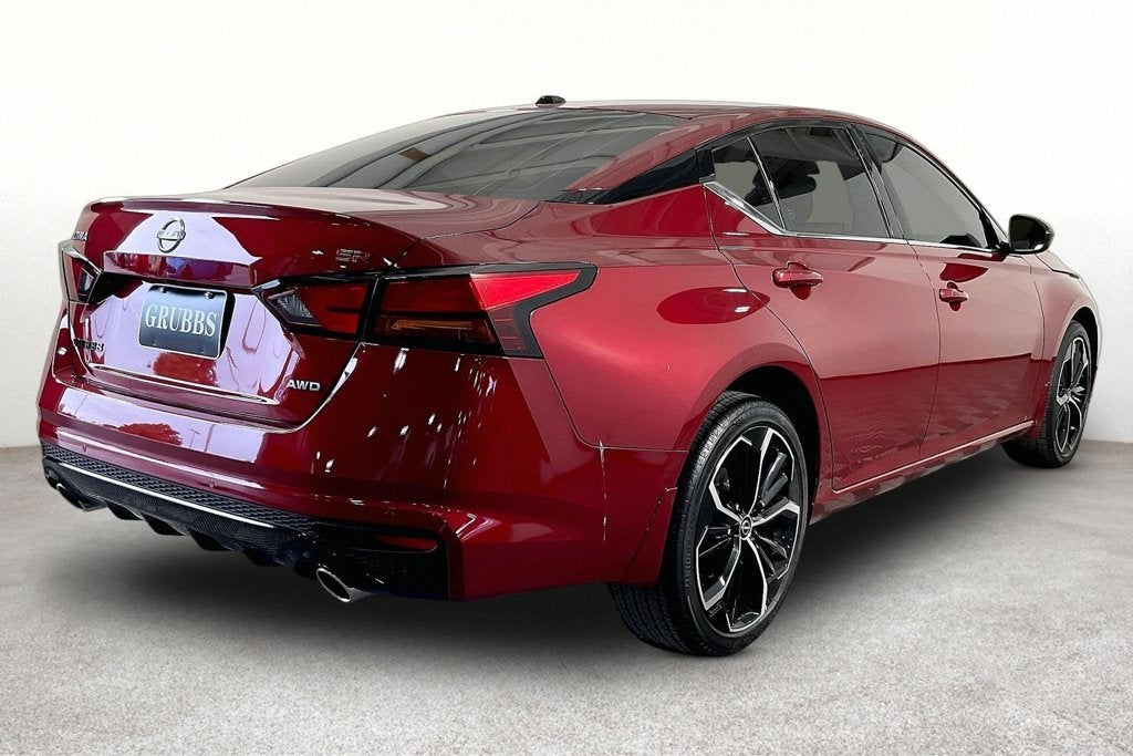 2026 Nissan Altima SR