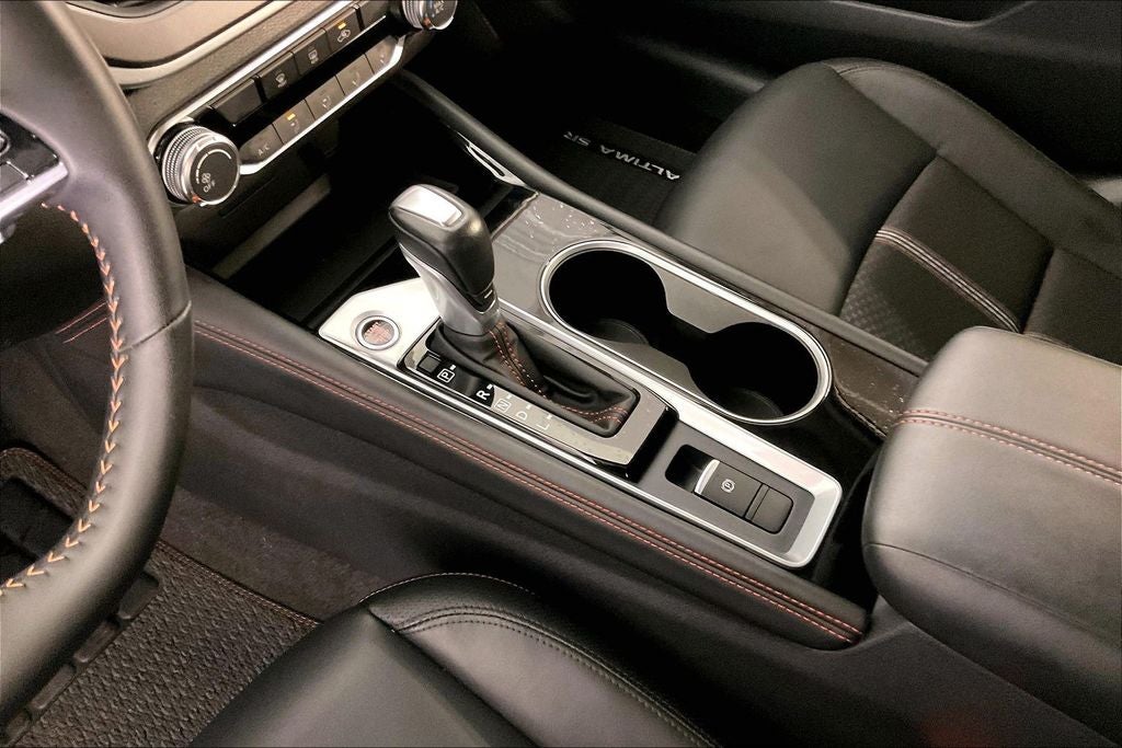 2025 Nissan Altima SR
