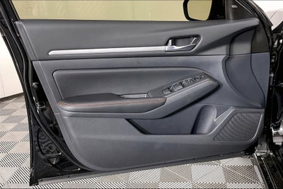 2026 Nissan Altima SR Midnight Edition®