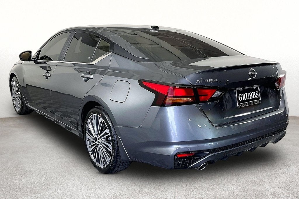 2026 Nissan Altima SV