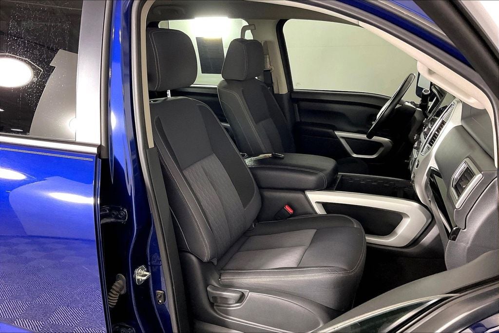 2021 Nissan Titan SV