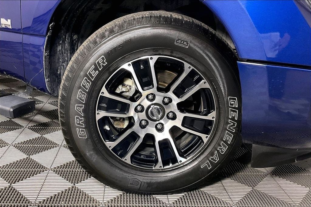 2021 Nissan Titan SV