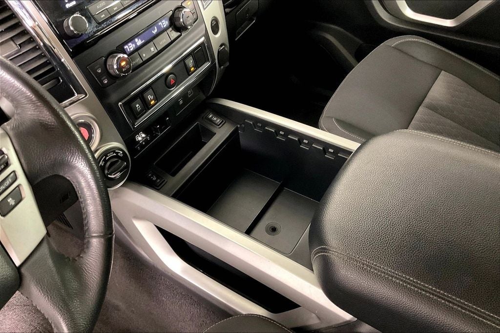 2021 Nissan Titan SV