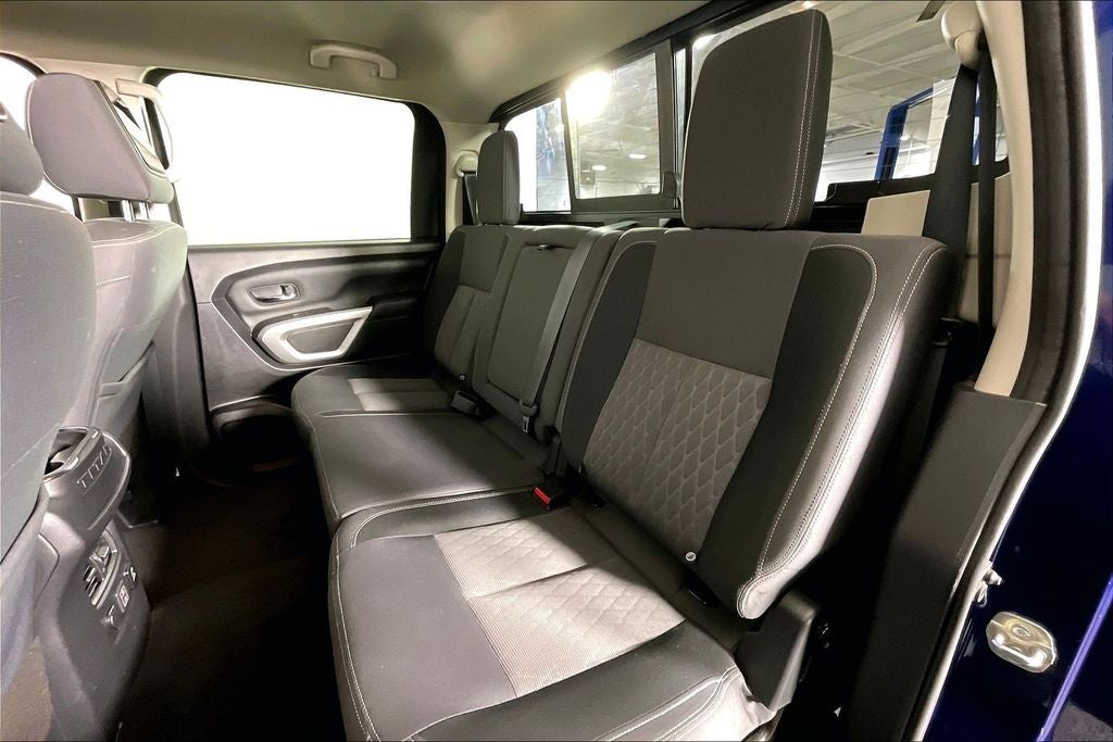 2021 Nissan Titan SV